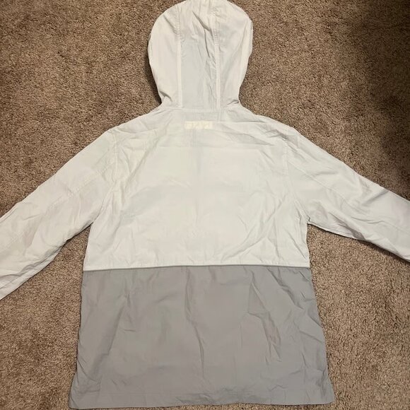 NWOT Thread & Supply Windbreaker Hooded Anorak Jacket Size Medium Cream Gray - Picture 4 of 4